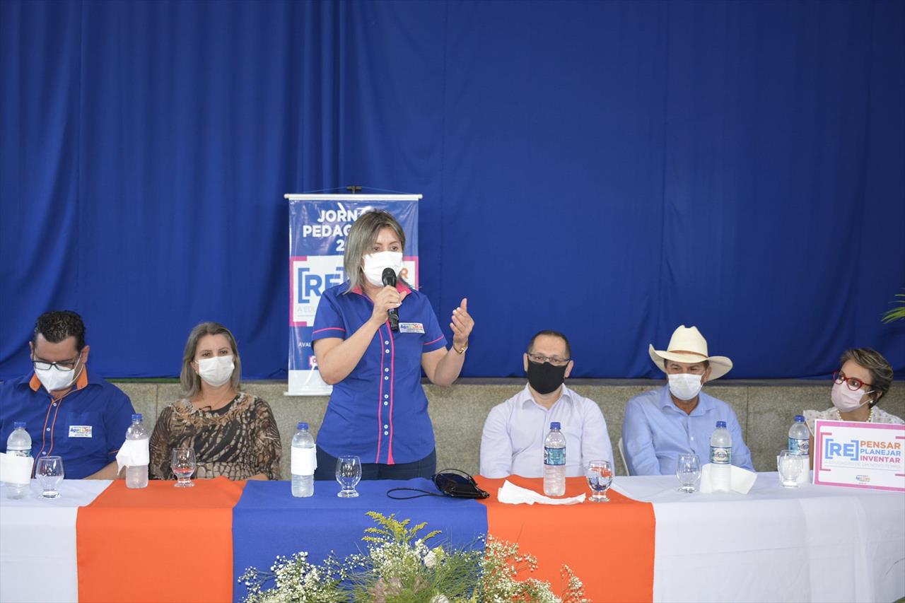 Água Clara - EM JORNADA PEDAGÓGICA SECRETÁRIA DE EDUCAÇÃO ANUNCIA INÍCIO DAS AULAS PRESENCIAIS DAS ESCOLAS E EMEI’s.