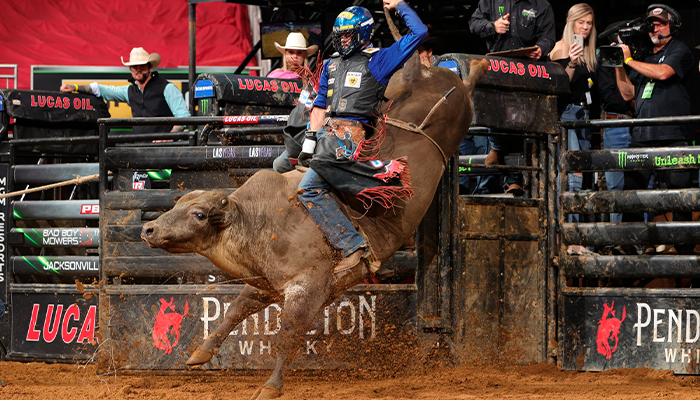 PBR 2021: Pacheco volta à liderança, mas quem fatura etapa em Jacksonville é Cooper Davis