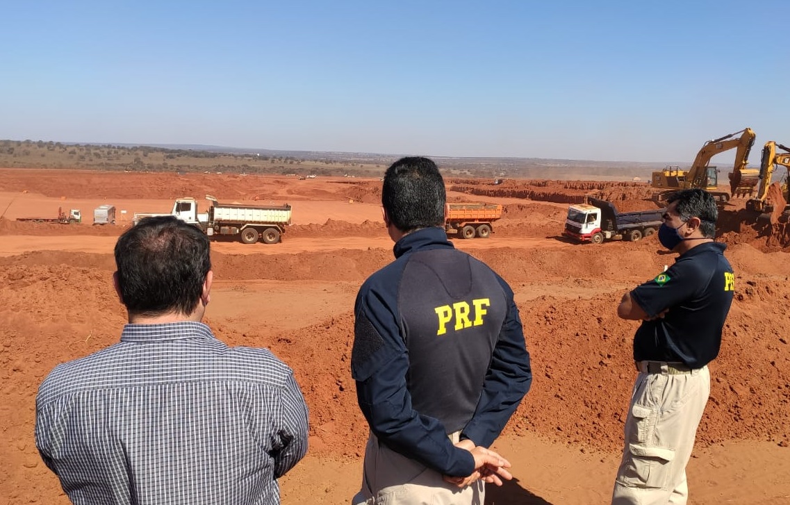 Superintendente da PRF/MS visita obras de fábrica de celulose em Ribas do Rio Pardo (MS)