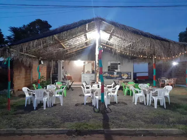 Mãe muda vida da família com mil reais emprestados e pastel colorido