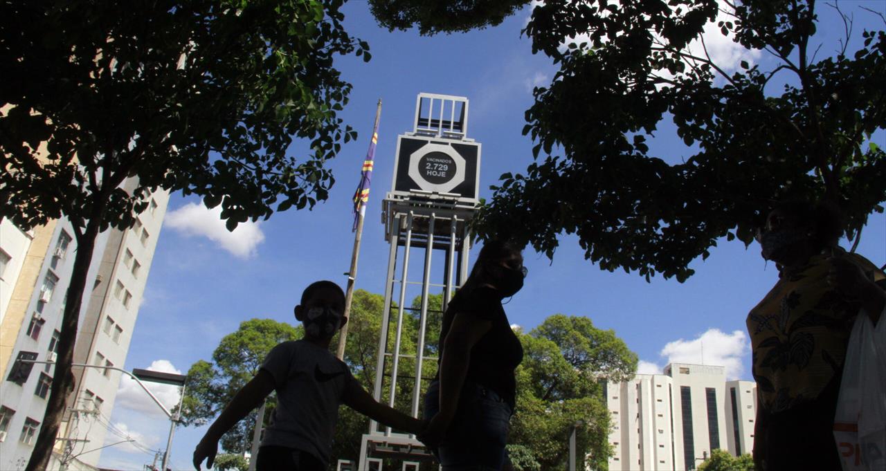 Capital entra na bandeira cinza, decretado fechamento de todos os serviços não essenciais