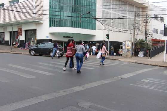 Frente fria toma Cuiabá e termômetros chegam a 10 graus; veja a previsão