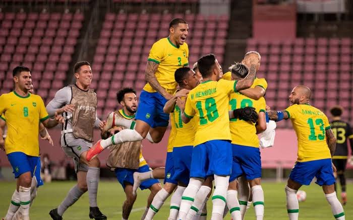 É ouro! Brasil é bicampeão no futebol masculino