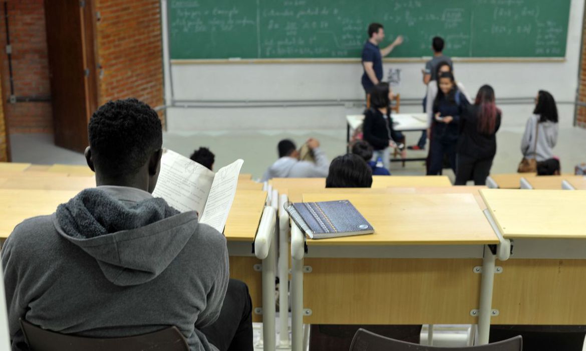 Começam inscrições para bolsas remanescentes do Prouni