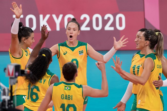 Vôlei feminino: Brasil vence Comitê Russo de virada e vai à semifinal da Olimpíada