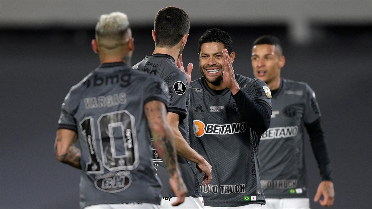 Galo vence River na Argentina e abre vantagem por vaga nas semis da Libertadores