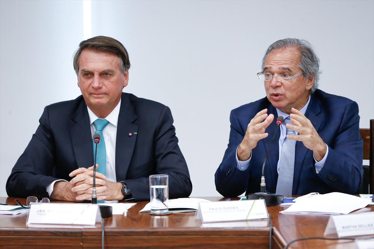 Bolsonaro sobre inflação: 'não consigo resolver sozinho, passa por governadores'