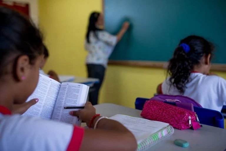 Pandemia: alunos, escolas e professores perderam o vínculo, segundo Associação