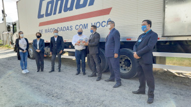 Mafra recebe 6 toneladas de alimentos do Condor