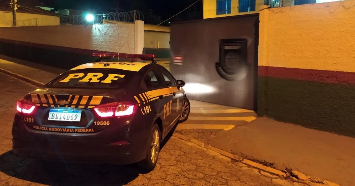 PRF prende homem procurado por violação sexual na BR 116 em Mafra