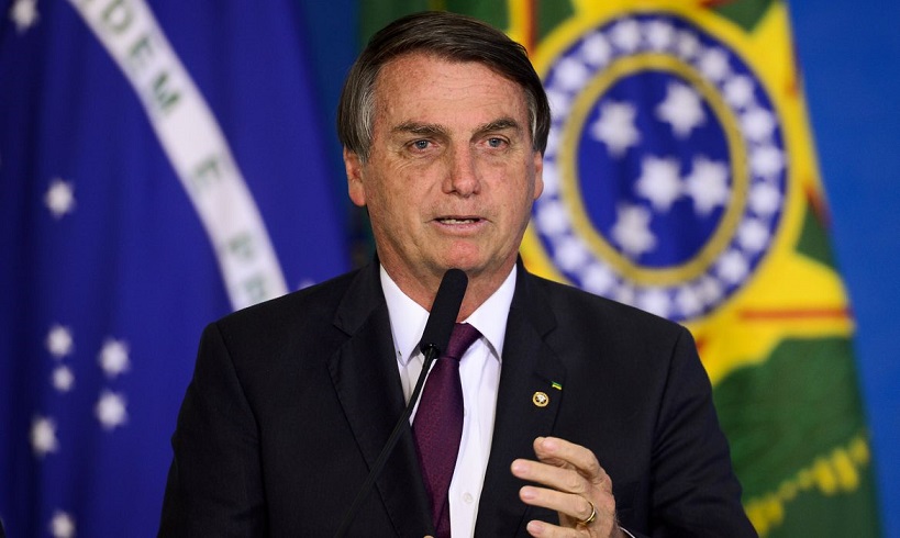 Bolsonaro veta distribuição gratuita de absorvente feminino