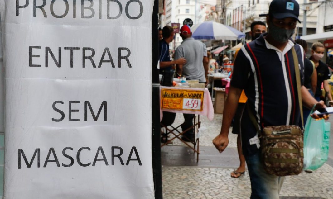 Na Câmara, especialistas defendem uso de máscaras mesmo com vacinação