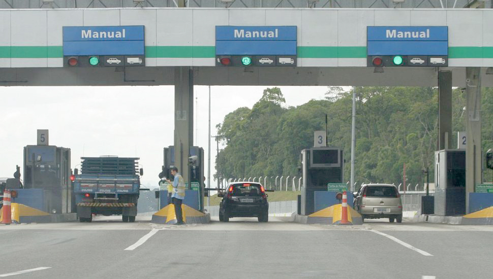 Paraná ficará um ano sem pedágios após governo adiar concessão