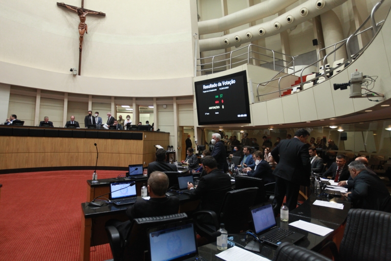 Por unanimidade, reajuste salarial para a Segurança Pública de SC é aprovado