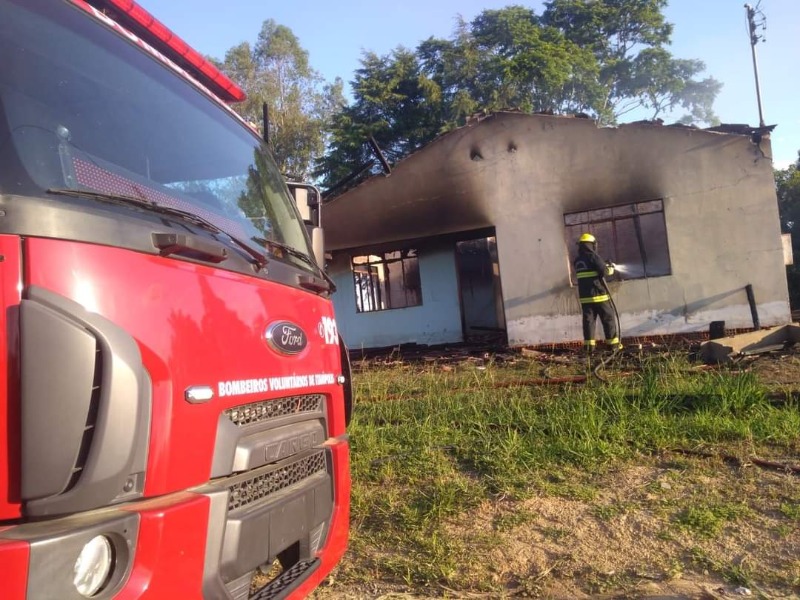 Incêndio consome residência no interior