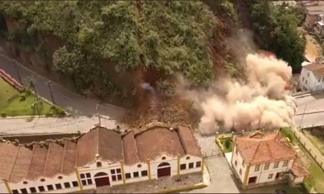 Deslizamento de terra destrói imóveis históricos em Ouro Preto