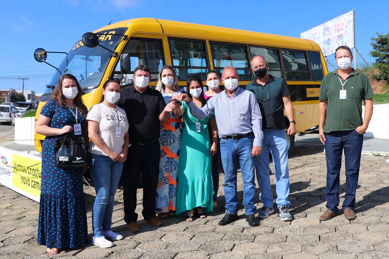 Município de Papanduva recebe Micro-ônibus Escolar