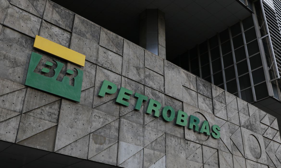 Ex-secretário de Petróleo do MME é indicado para comandar Petrobras