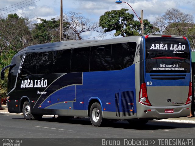 Bandidos fazem arrastão em ônibus da empresa AREA LEÃO