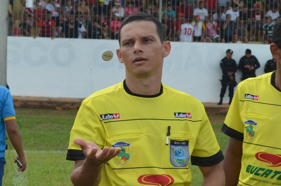 FFER substitui árbitro do jogo entre Guaporé x Ji-Paraná