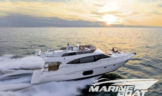 Ferretti 530