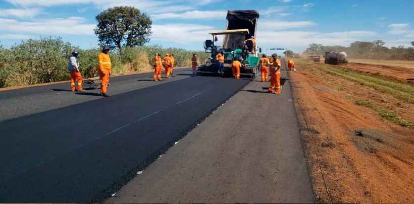 Andamento das obras de revitalização da BR-364/MT, responsável por escoar safra agrícola até ferrovia