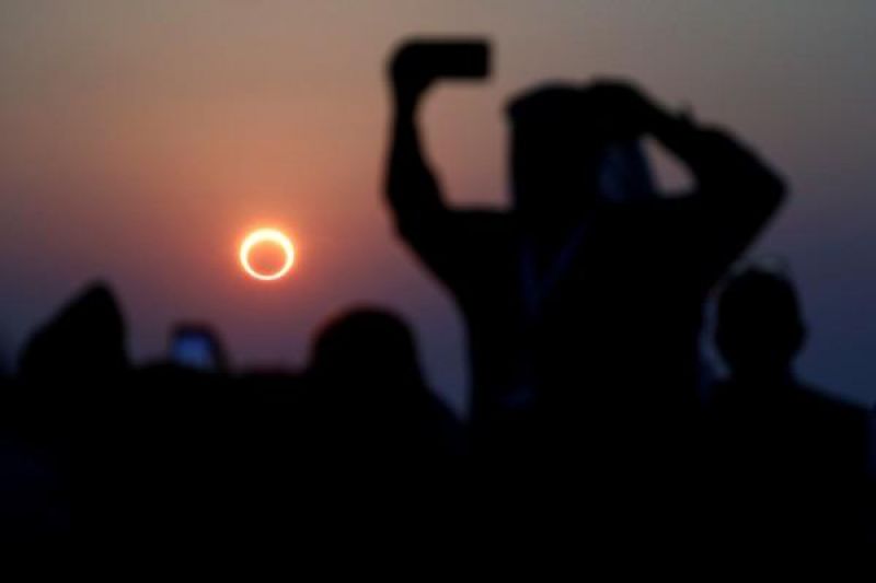 Eclipse solar 'anel de fogo' acontecerá na quinta