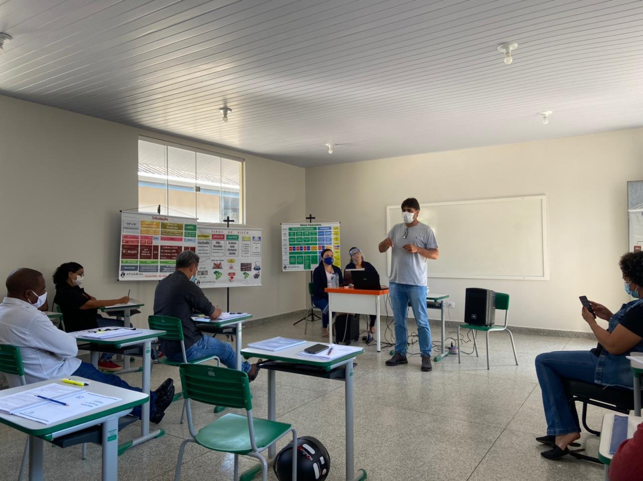 Vereador Flávio Ribeiro participa de curso de capacitação do Nova Previ em Nova Brasilândia