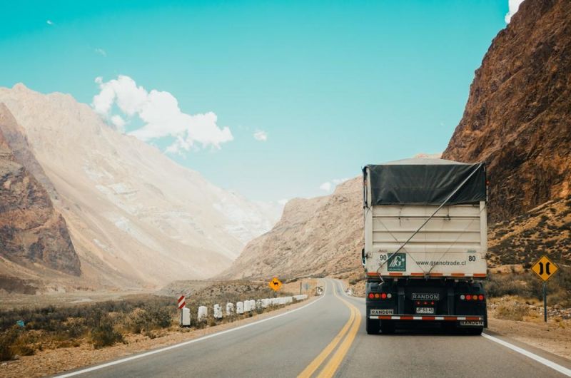 Veículos de carga terão restrição de tráfego nas rodovias federais de RO