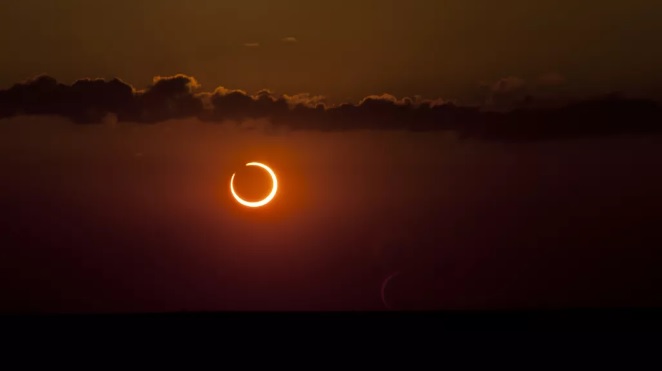 Eclipse solar do 'Anel de fogo' de 2021: veja fotos incríveis dos observadores do céu