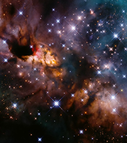 O telescópio Hubble captura imagens impressionantes da Nebulosa do Camarão, formadora de estrelas