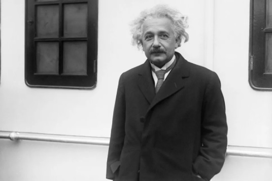 Albert Einstein: Sua vida, teorias e impacto na ciência