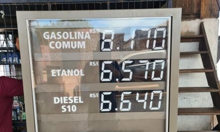 Gasolina chega a R$ 8,16 em MT, valor 21% mais caro do que a média nacional