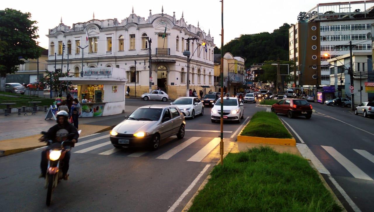 Decreto chega ao fim, e atividades retornarão o funcionamento até às 22h em Santos Dumont