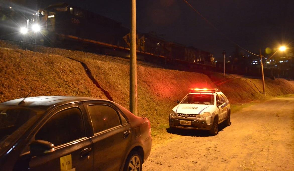 Homem morre após ser atropelado por trem em Santos Dumont