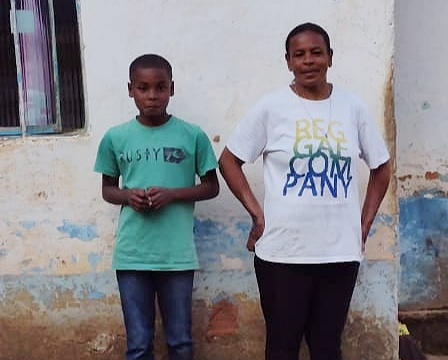 Filhos criam vaquinha para construir casa para mãe em Santos Dumont