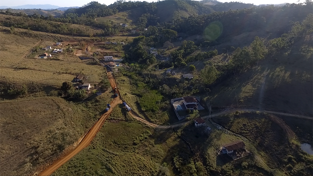 Prefeitura inicia obras de pavimentação na principal via de acesso à Rocinha