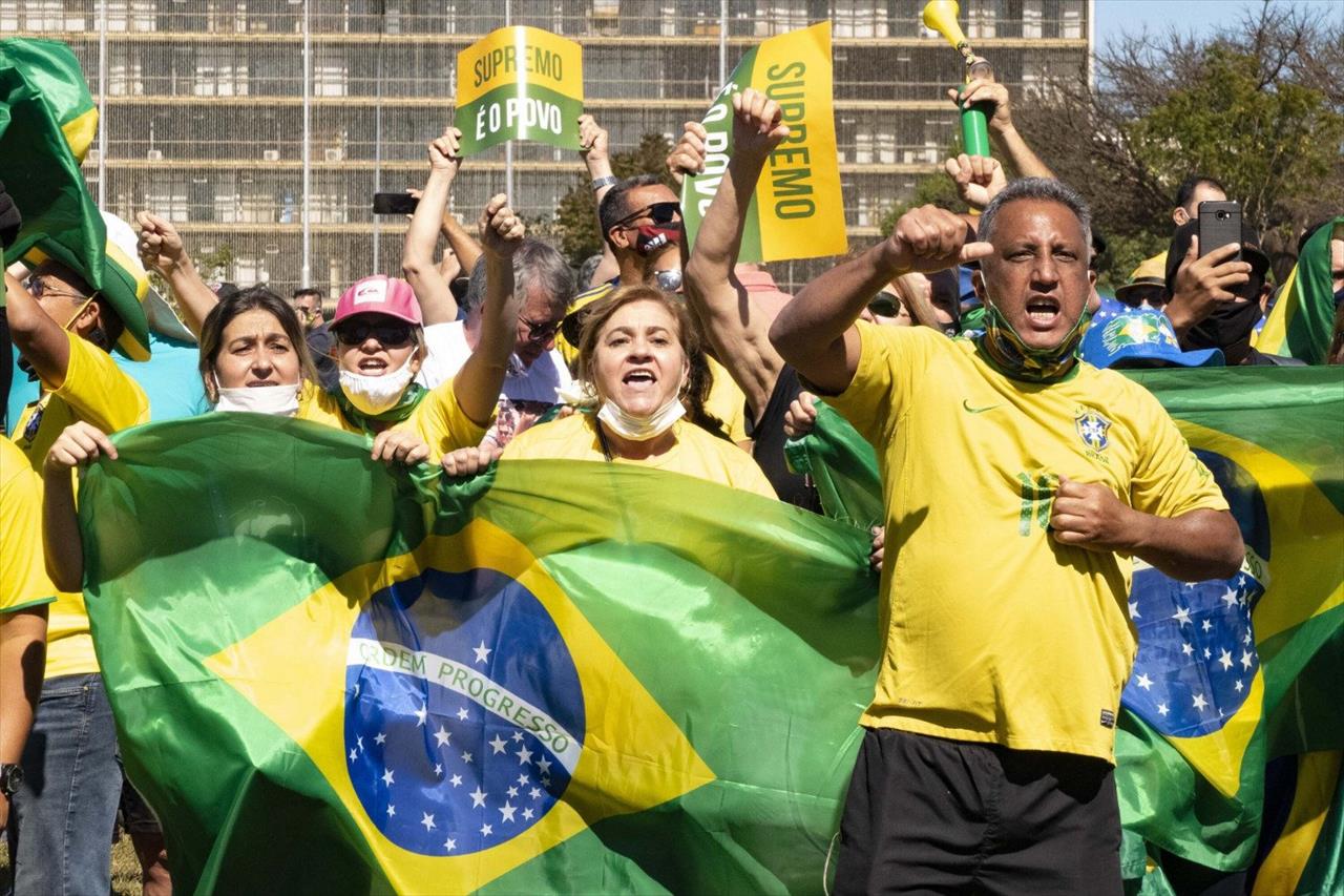 Milhões de brasileiros vão às ruas em protesto no Dia da Independência