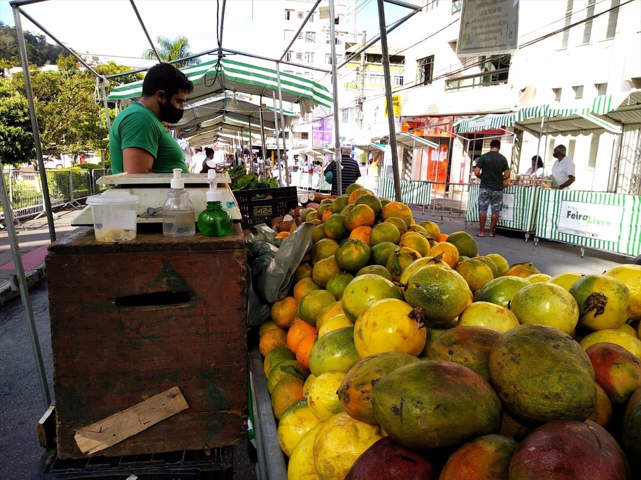 Feira do Produtor Rural acontece nesta terça-feira em Santos Dumont