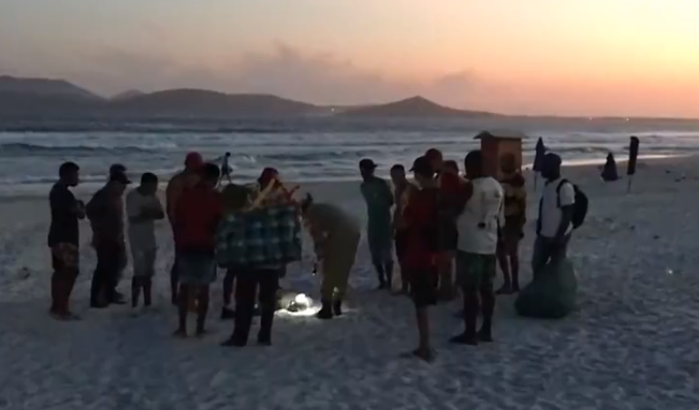 Tiros na Praia do Forte, em Cabo Frio, deixam um morto e cinco feridos