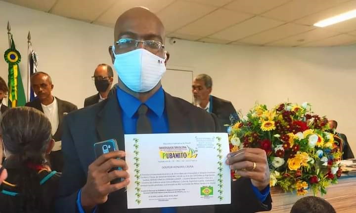 Contra Mestre Pererê recebe título Doutor Honoris Causa da Ubamito em Jatuaba