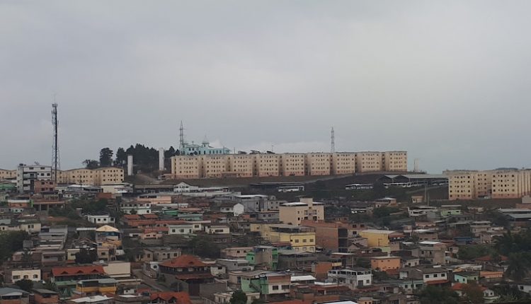 Criança de 4 anos fica ferida ao cair de prédio de 12 metros de altura em Barbacena