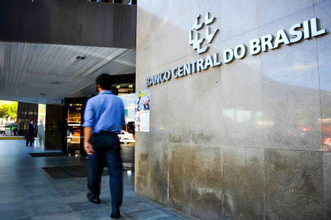 Copom eleva juros básicos da economia para 10,75% ao ano