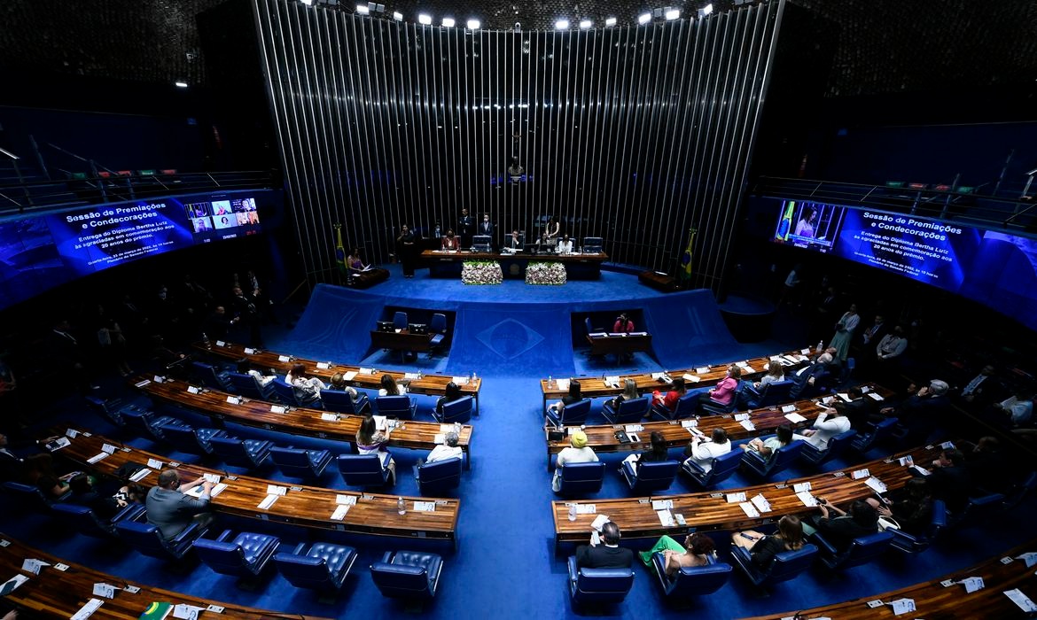 Senado começa agenda intensa em semana de esforço concentrado