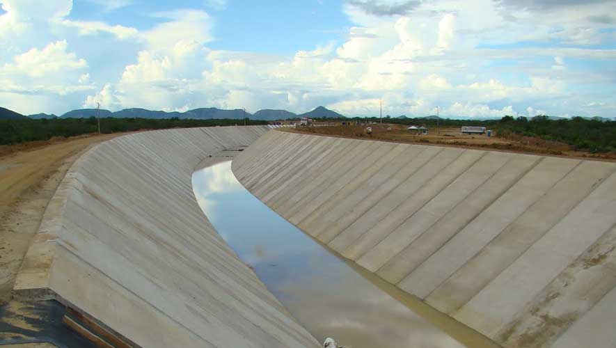 Água da transposição do São Francisco volta a ser bombeada para Eixo Norte, mas não virá ao Ceará