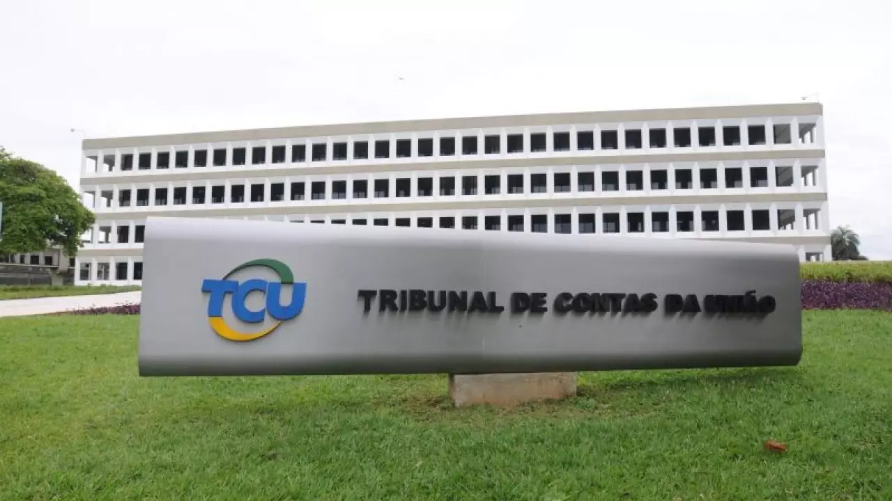 TCU abre apuração sobre denúncias de assédio sexual e moral do ex-presidente da Caixa