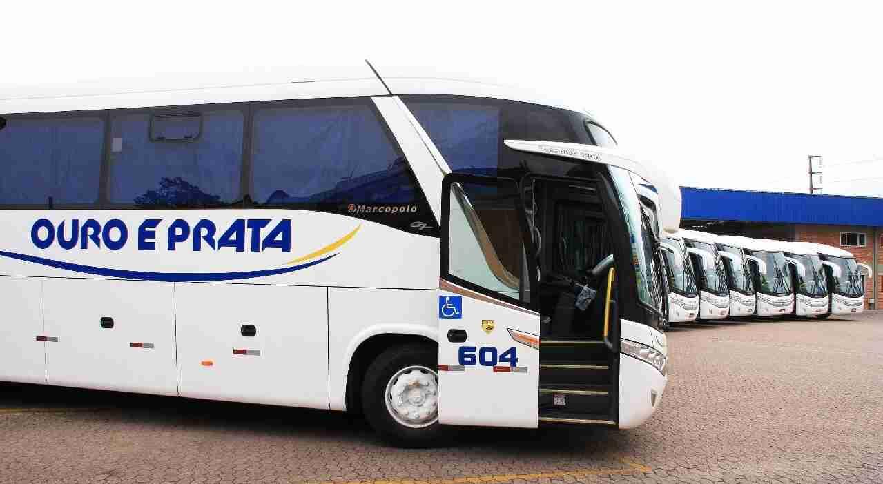 Viação Ouro e Prata está com vagas abertas para motoristas de ônibus