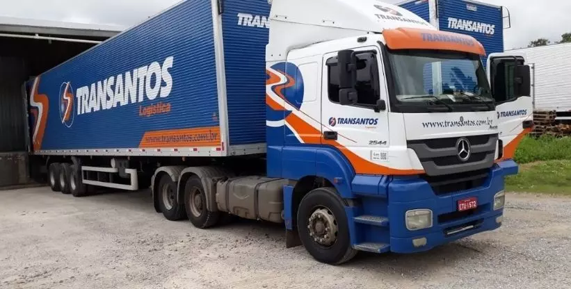 Transantos abre vagas para motoristas com CNH D e E