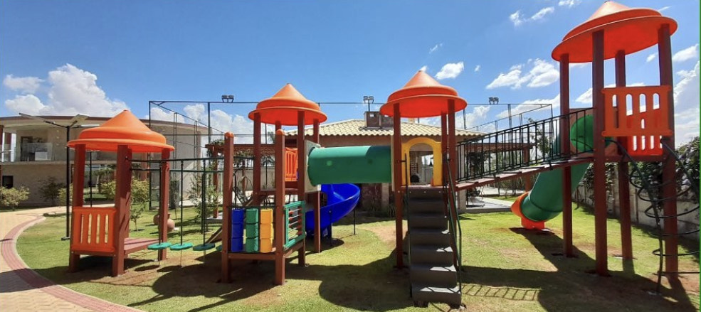 Playground em Madeira Plástica - Reserva Madeira Plástica