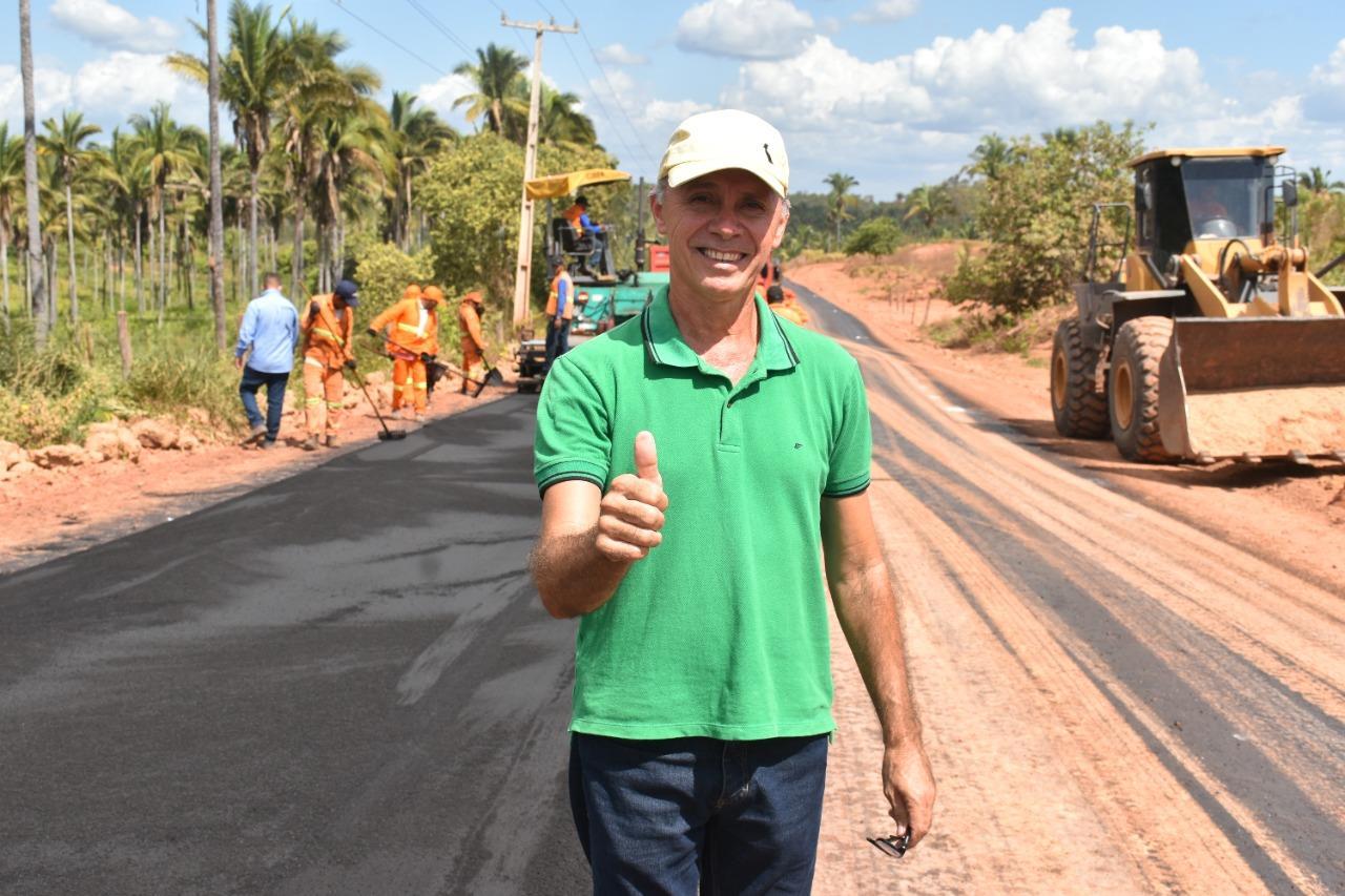 Estrada de Esperantinópolis a Palmeiral começa a receber asfalto